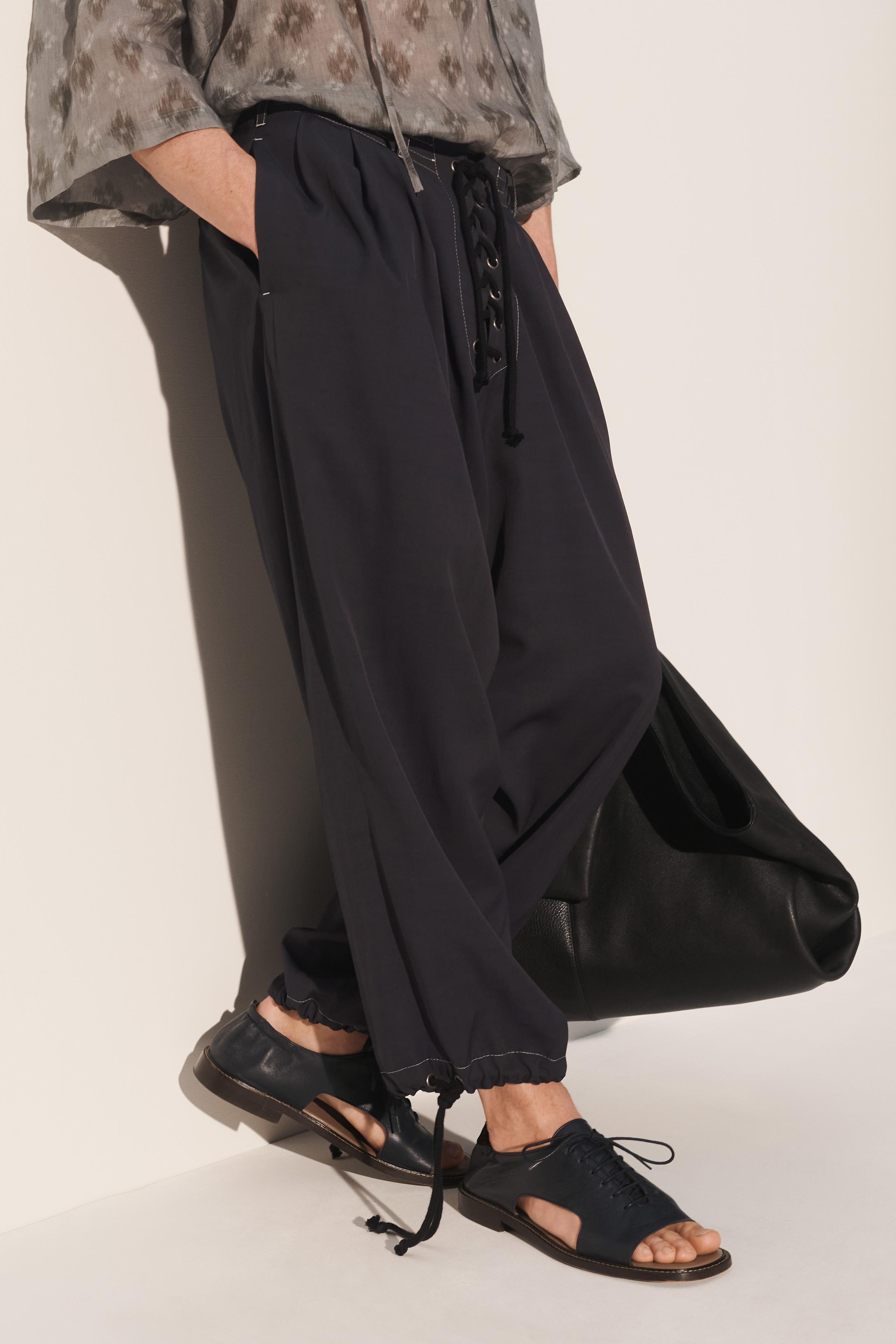 PANTALON FLUIDE À LACETS